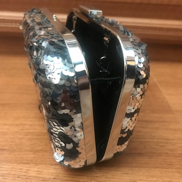 Sequinned Clutch Purse - Picture 3 of 4